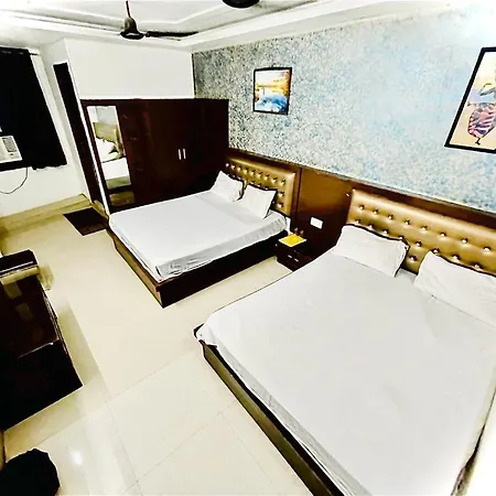 Premium Boston Rooms Family Hotel